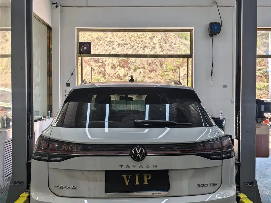 Volkswagen Tayron 2024 300TSI 2WD Luxury Plus Advanced фото 4