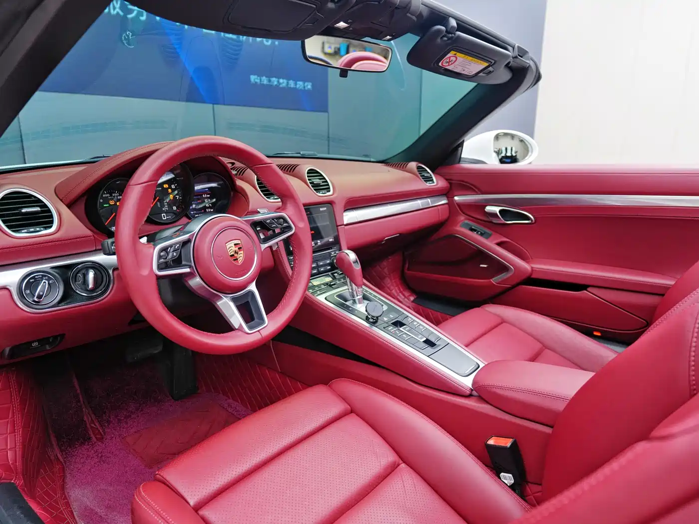 PORSCHE 718