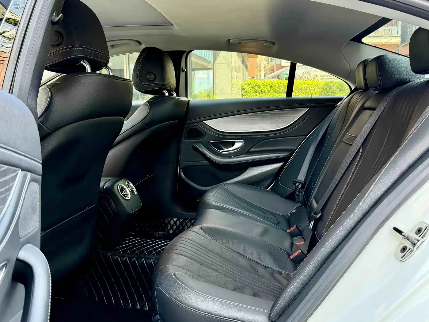 Mercedes-Benz CLS 2020 CLS 300 Dynamic фото 10