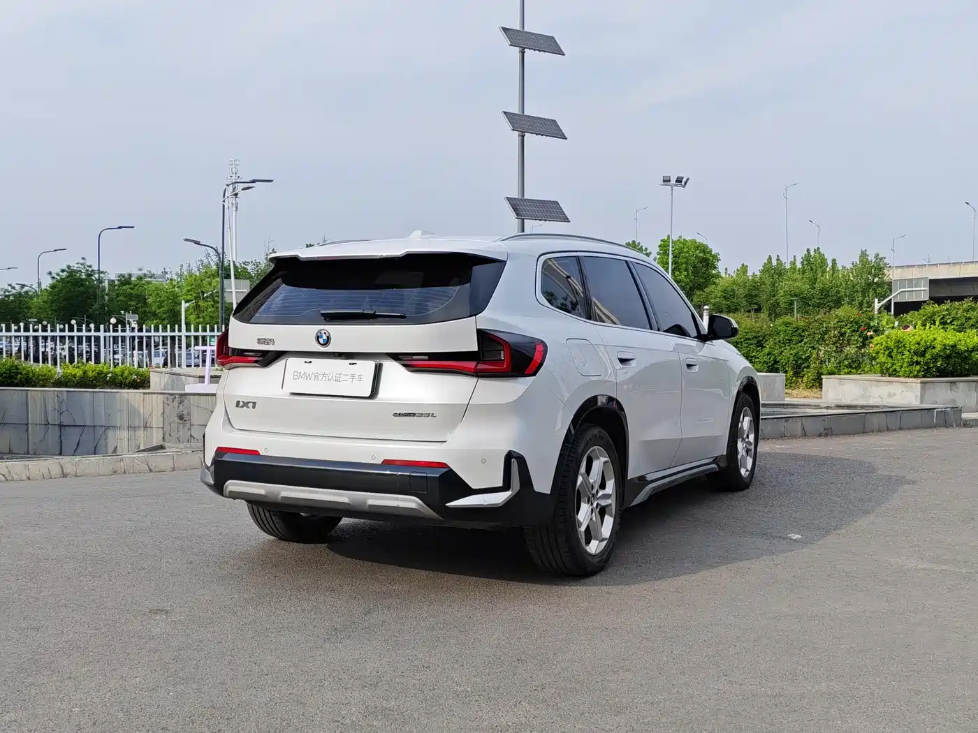 BMW iX1 2023 eDrive25L X Design Package фото 5