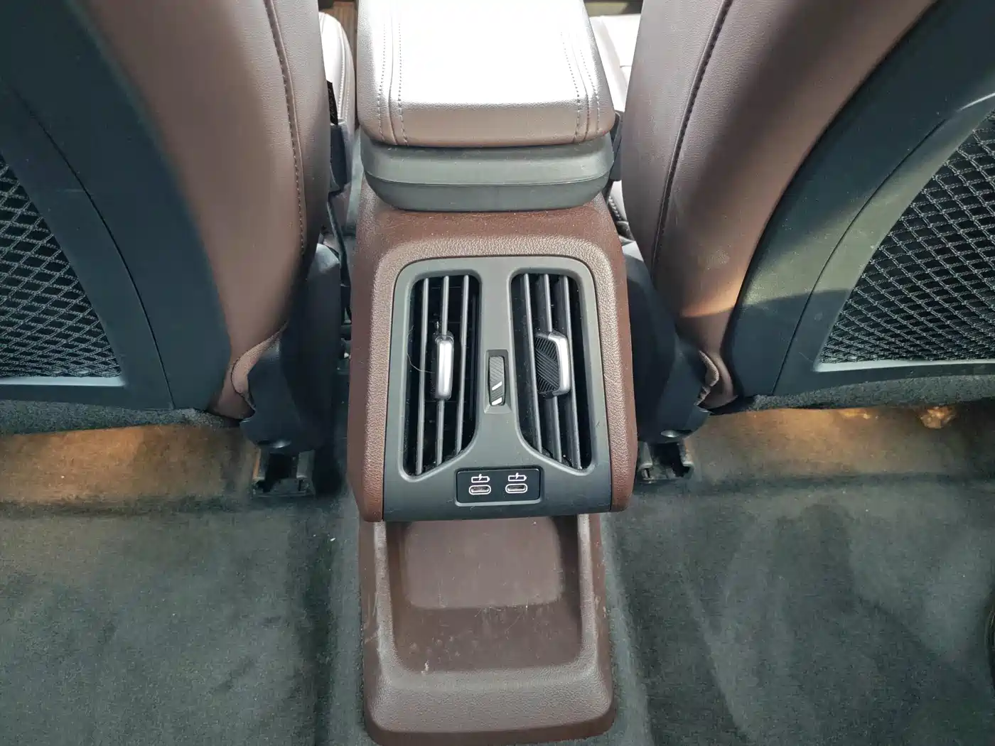BMW iX1 2023 eDrive25L X Design Package фото 19