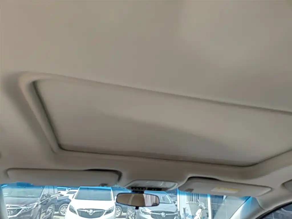 Buick GL8 2017 ES 28T Comfort Type China V фото 18