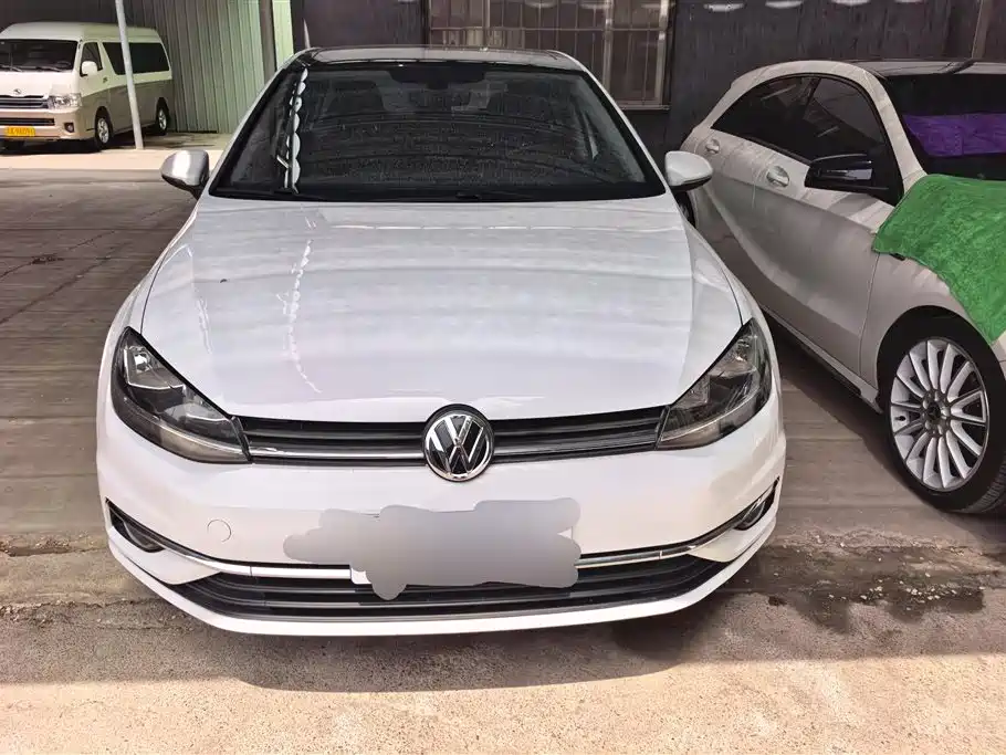 Volkswagen Golf 2018 230TSI Automatic Comfort фото 2