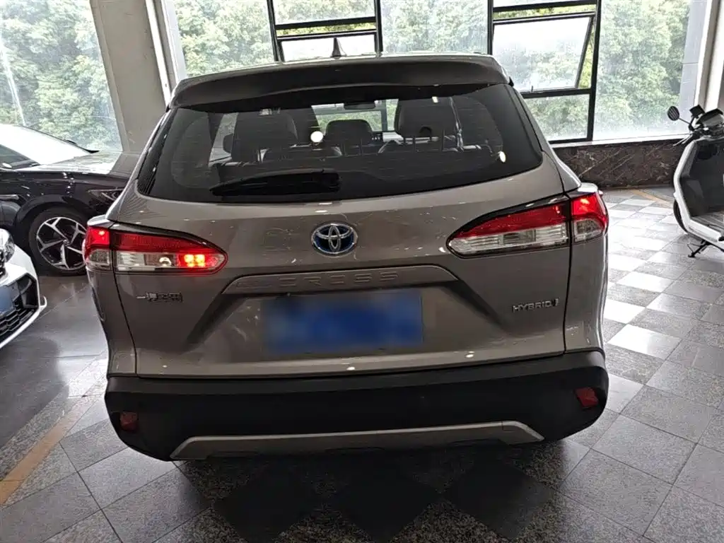 Toyota Corolla Cross 2023 Hybrid 2.0L Pioneer Edition фото 6