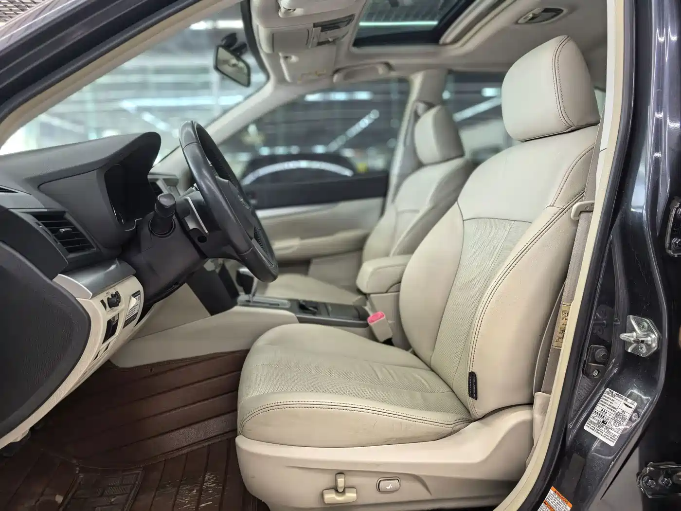 Subaru Legacy 2010 2010 Model 2.0i Luxury