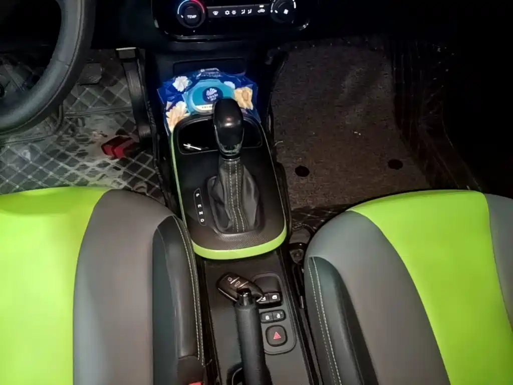 Roewe Clever 2020 2020 Urban Style Edition