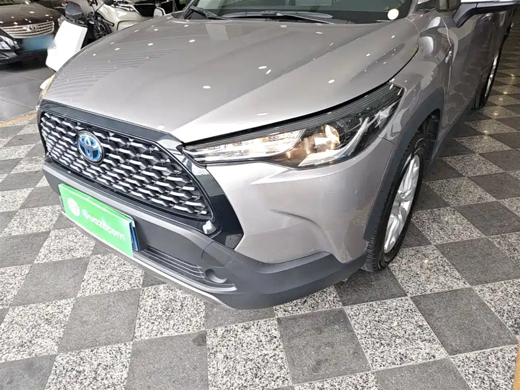 Toyota Corolla Cross 2023 Hybrid 2.0L Pioneer Edition фото 24