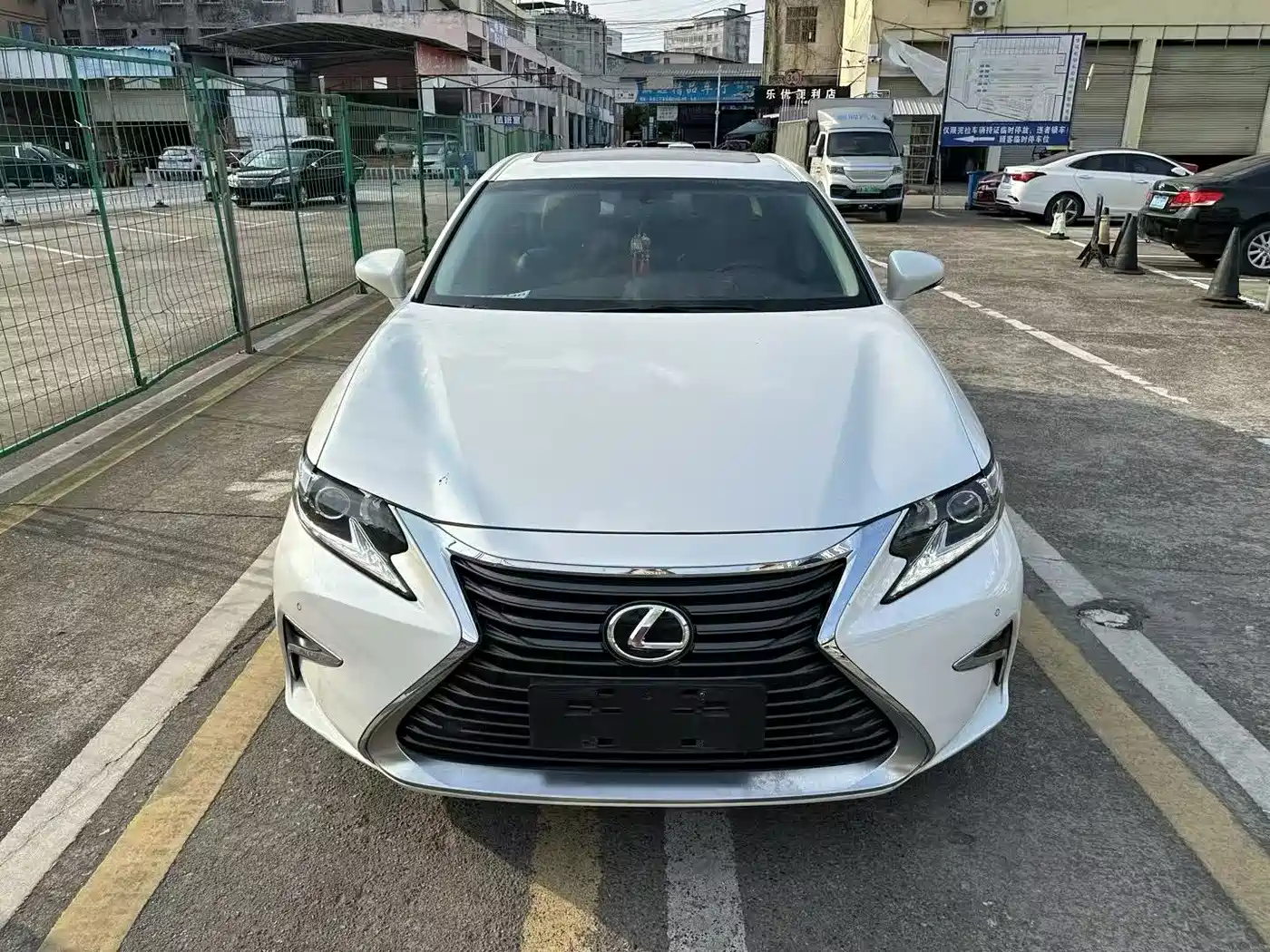 Lexus ES 2015 200 Elite Edition фото 3