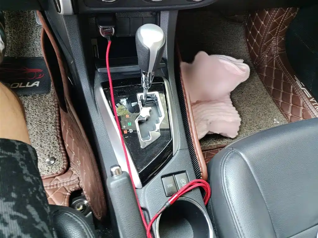 Toyota Corolla 2017 1.2T CVT GL фото 7