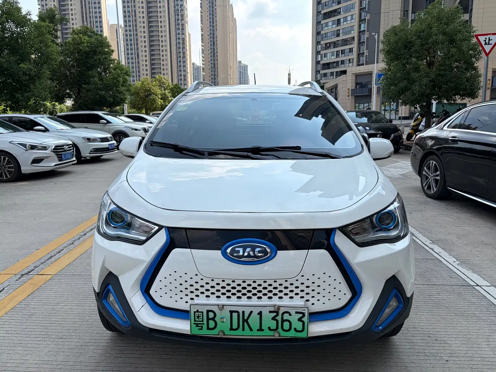 Фото 2 - JAC JAC iEV6E