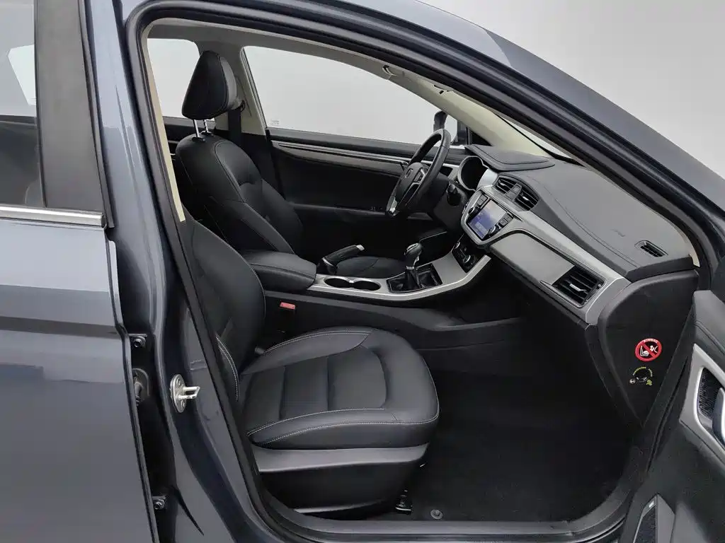 Фото 23 - Geely Emgrand GL