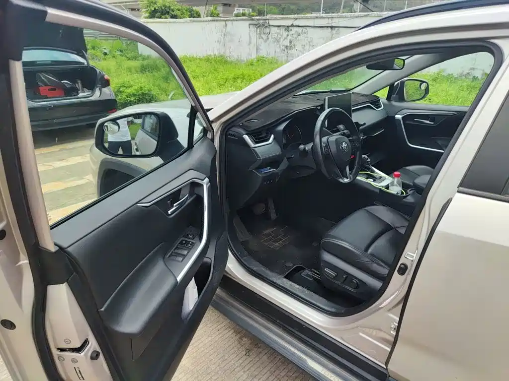 Toyota Wildlander 2020 2020 2.0L CVT AWD Luxury Edition