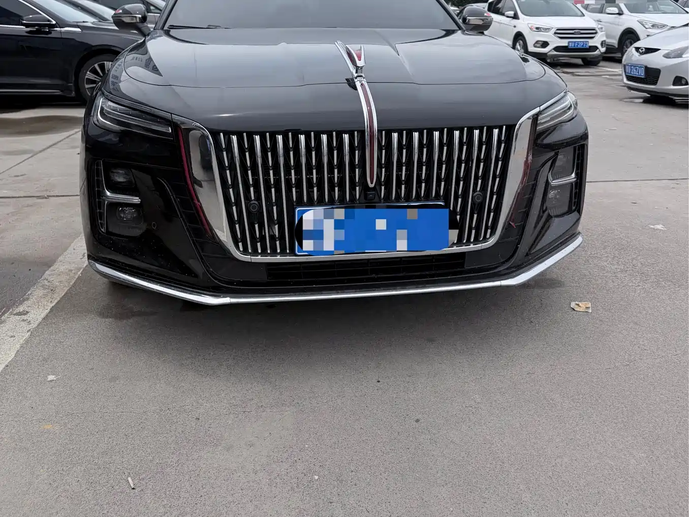 Hongqi H5 2025 2.0T Automatic Flag Celebration 500,000 Units Anniversary Edition фото 3
