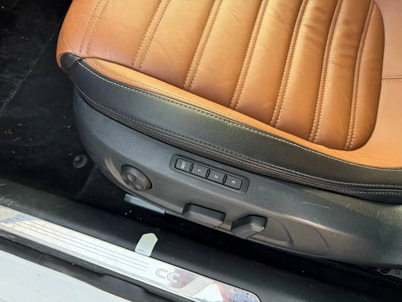 Volkswagen FAW-Volkswagen CC 2016 Model 1.8TSI Luxury фото 31