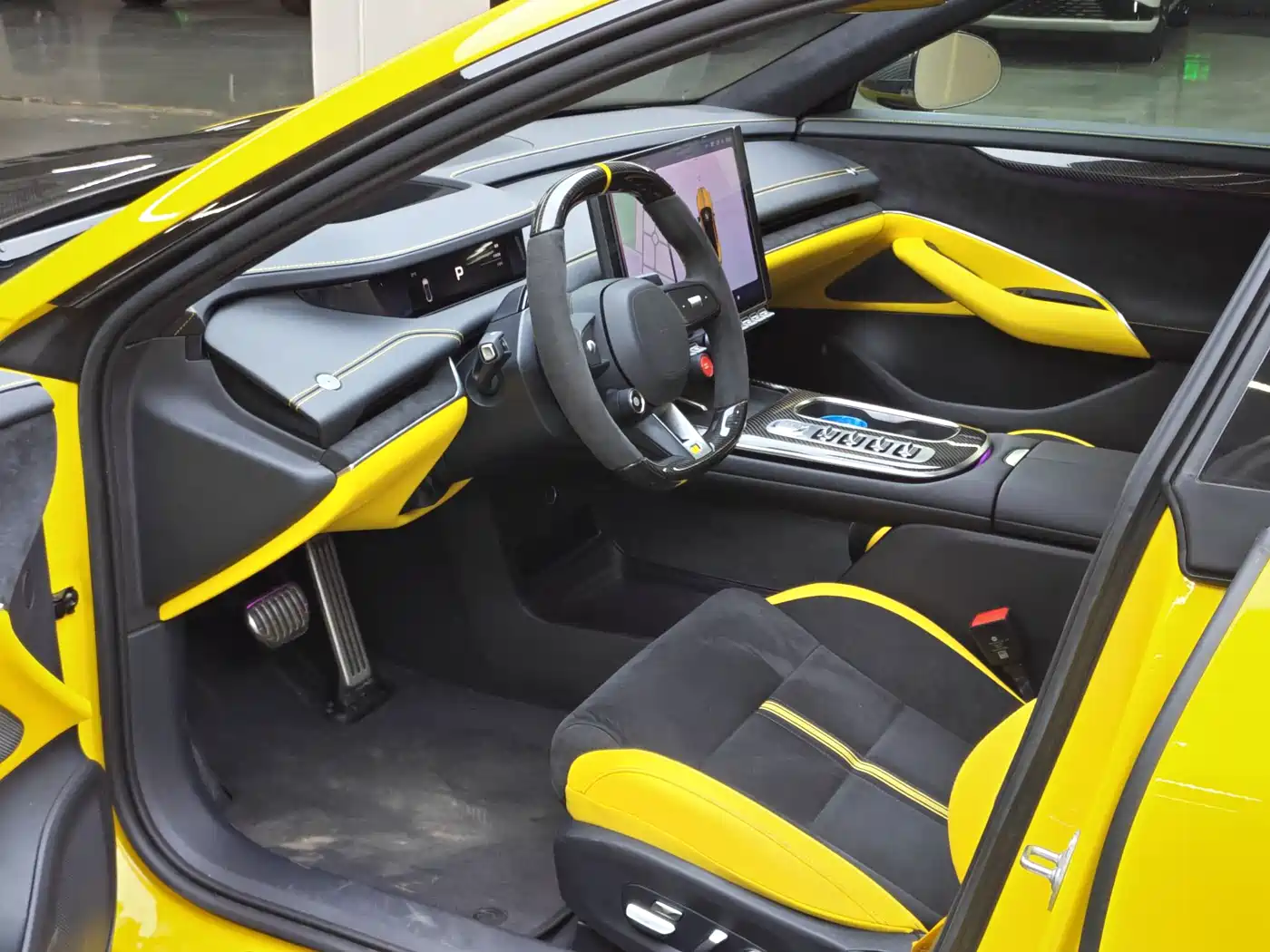 XIAOMI CAR XIAOMI SU7 ULTRA