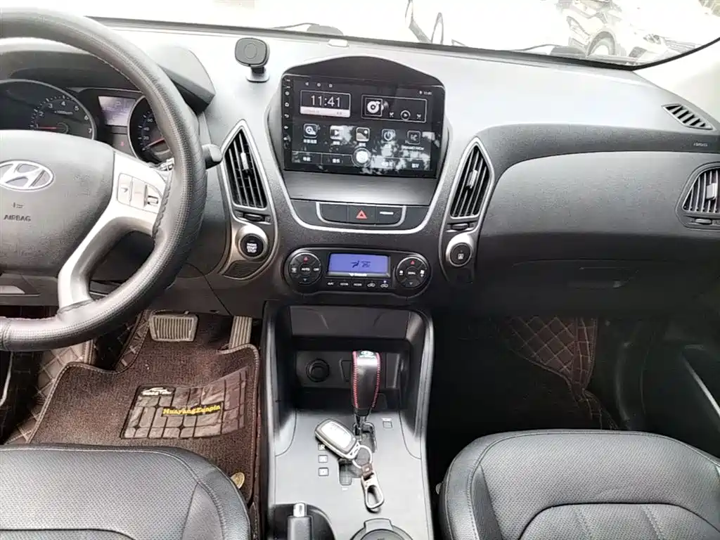 Hyundai Beijing Hyundai ix35 2013 2.0L Auto 2WD Smart GLS China IV фото 13