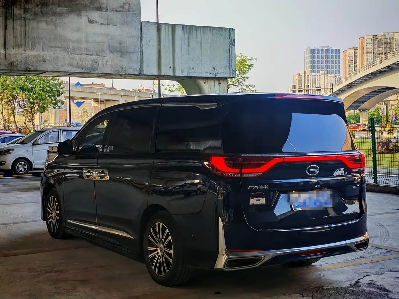 GAC Trumpchi Trumpchi M8 2021 Leading Series 390T Flagship фото 7