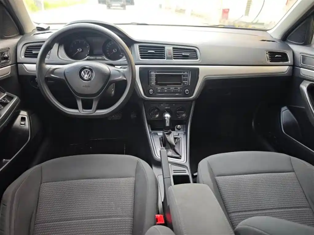 Volkswagen Lavida 2017 1.6L Automatic Trend Edition фото 6
