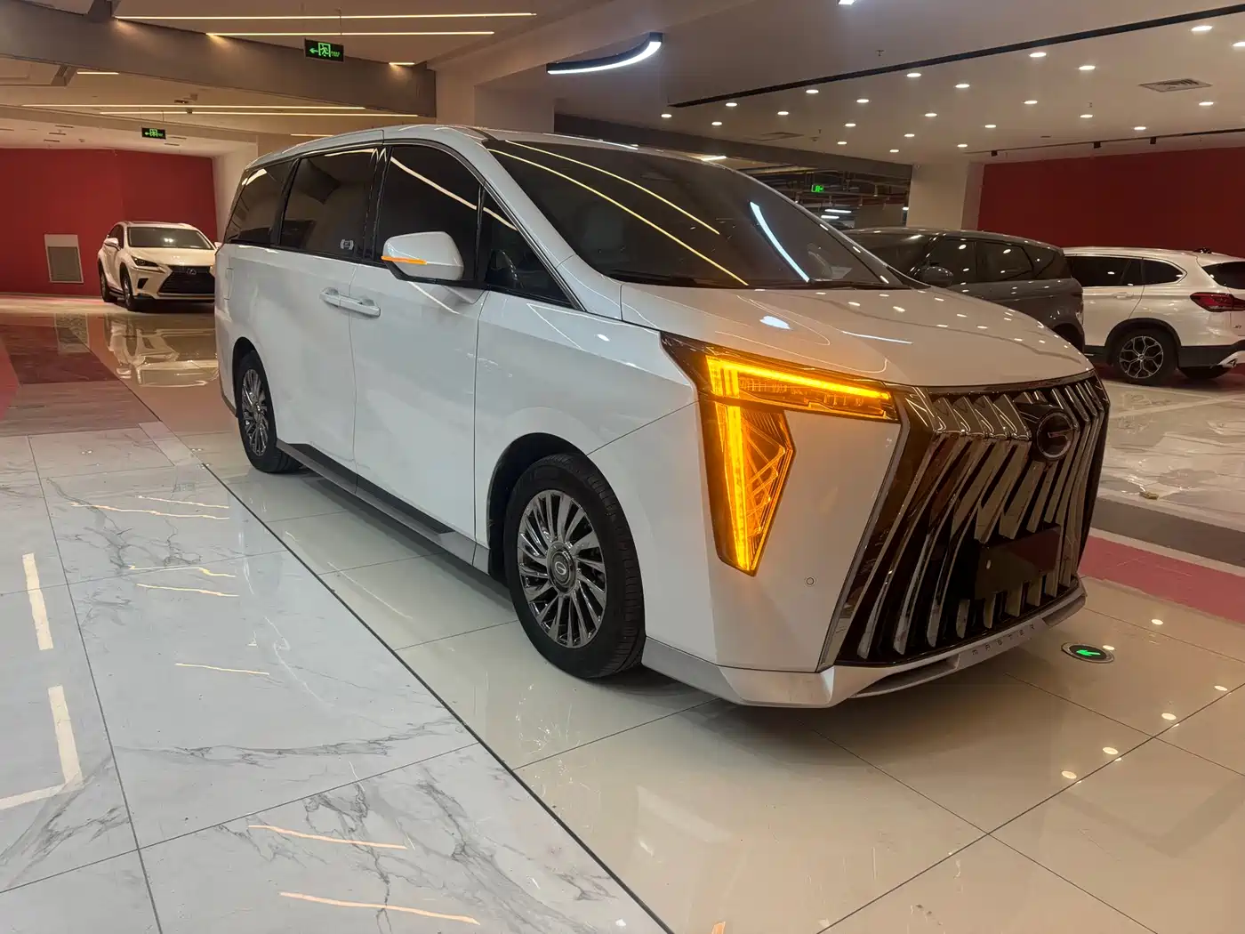GAC Trumpchi Trumpchi M8 2024 Patriarch Series 400T Ultimate Edition фото 3