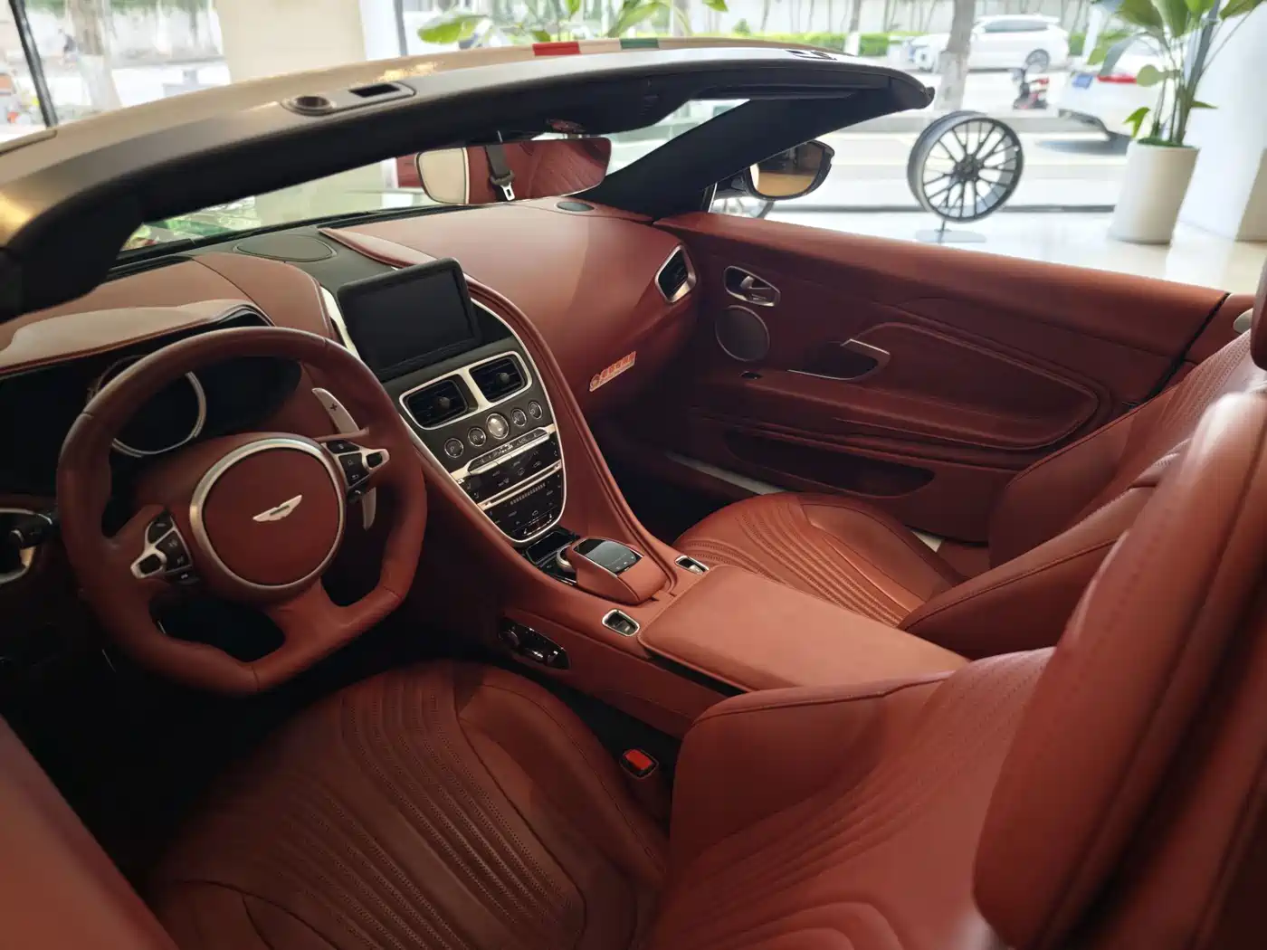 Aston Martin DB11 2023 2023 4.0T V8 Volante