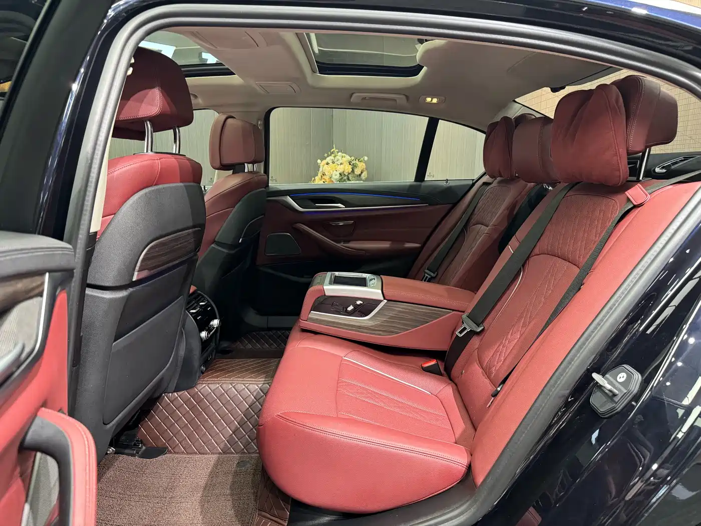 BMW 5 Series 2021 530Li Premium Luxury Package фото 7