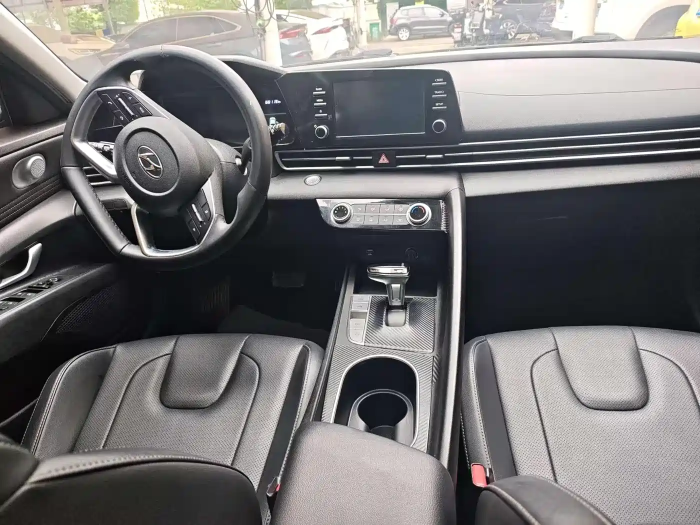 Hyundai Elantra 2021 1.5L CVT GLS Leading Edition фото 7