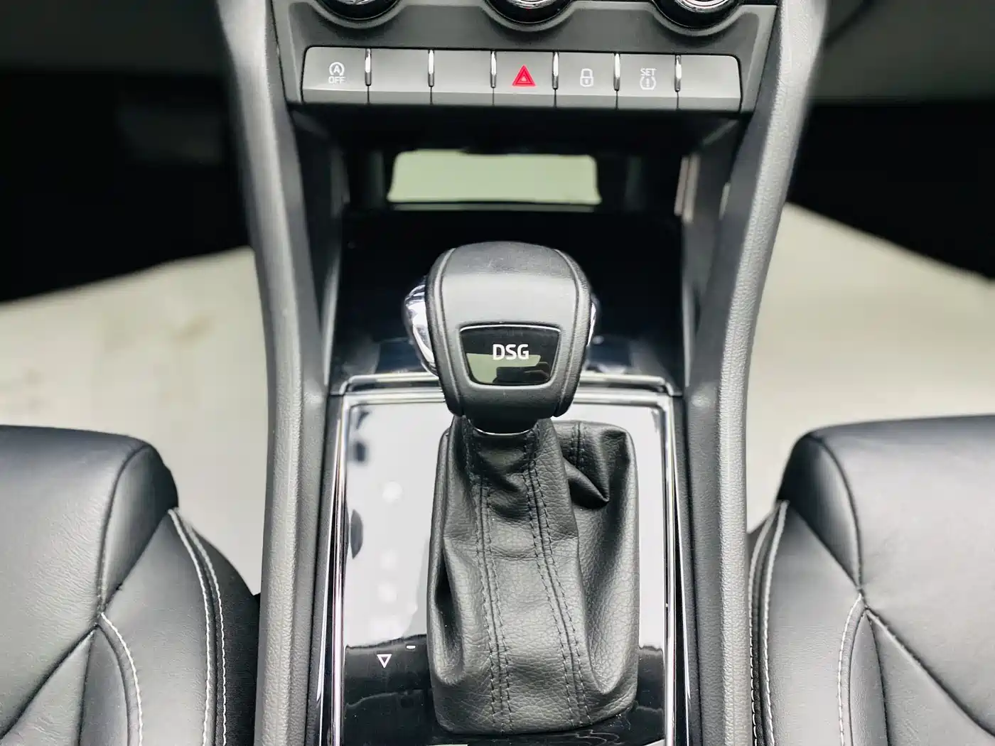 Škoda Kodiaq 2018 Facelift TSI330 7-seat 2WD Premium Luxury Edition фото 10