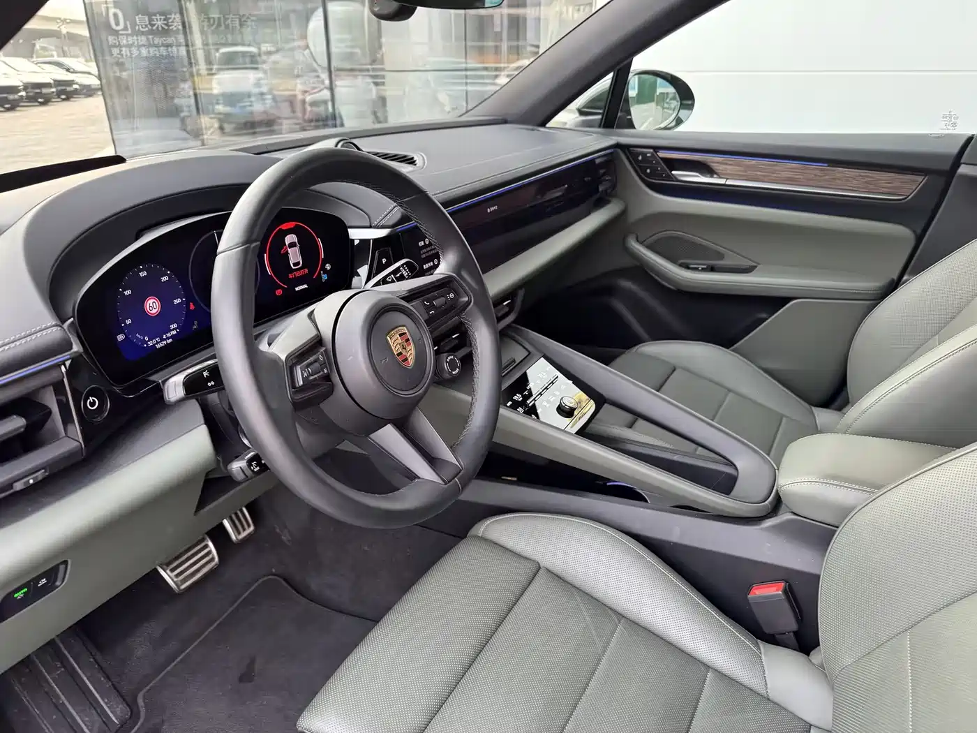 Porsche Macan EV 2025 2025 Macan 4 Dynamic Edition