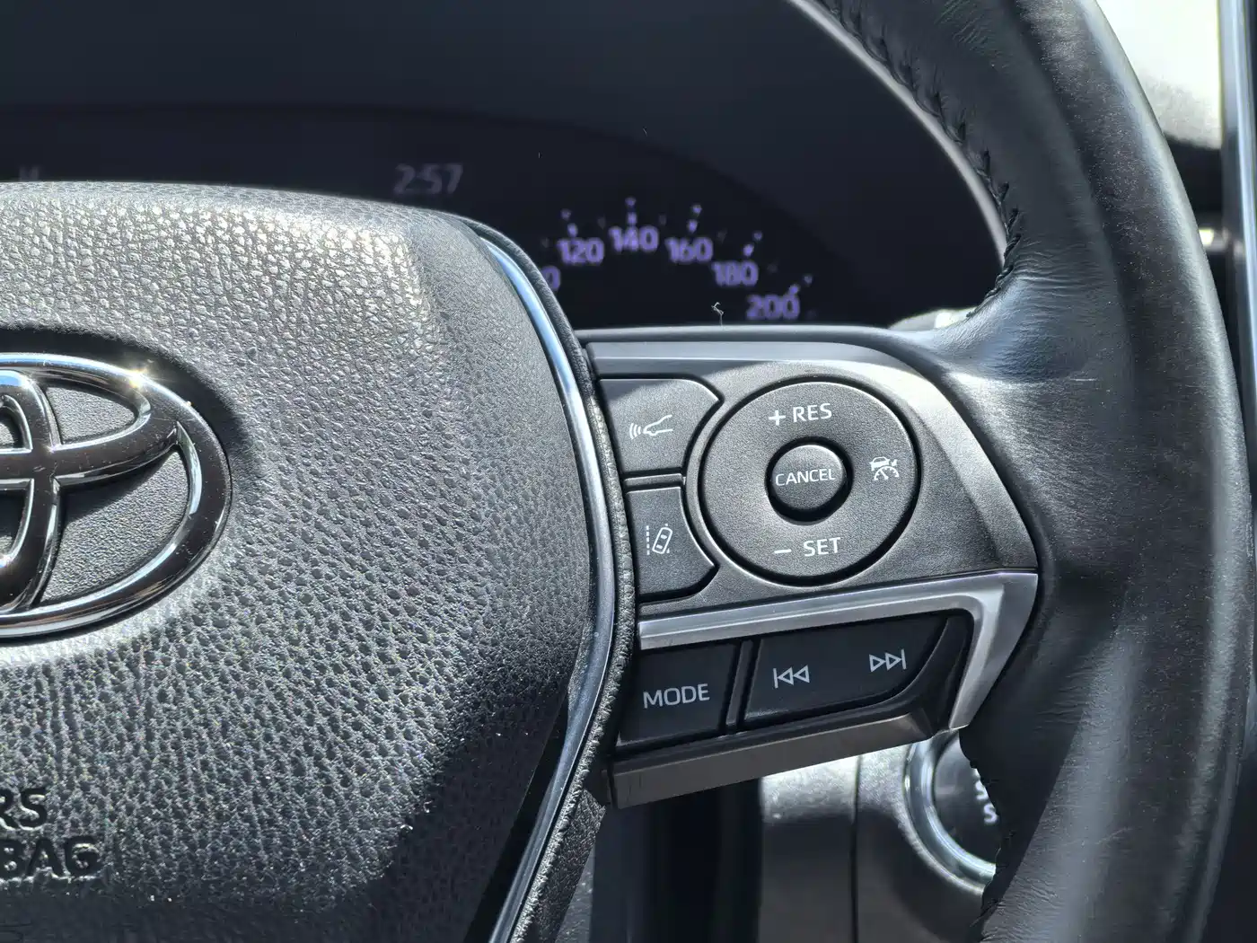 Toyota Avalon 2024 2.0L Luxury Edition фото 17