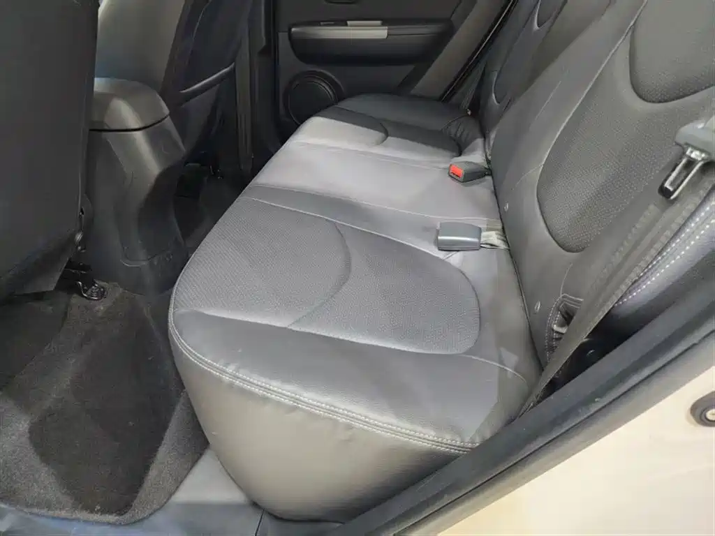Kia Soul 2013 1.6L AT Premium фото 22