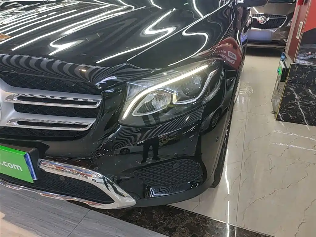Mercedes-Benz GLC 2018 Facelift GLC 200 4MATIC фото 24