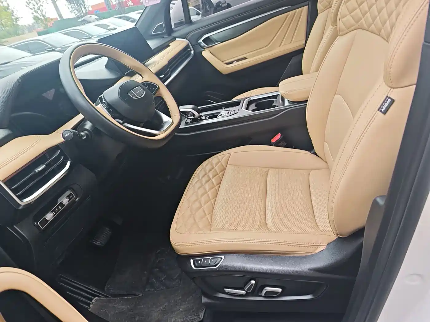 Geely Haoyue L 2023 2023 Model 2.0T DCT Luxury