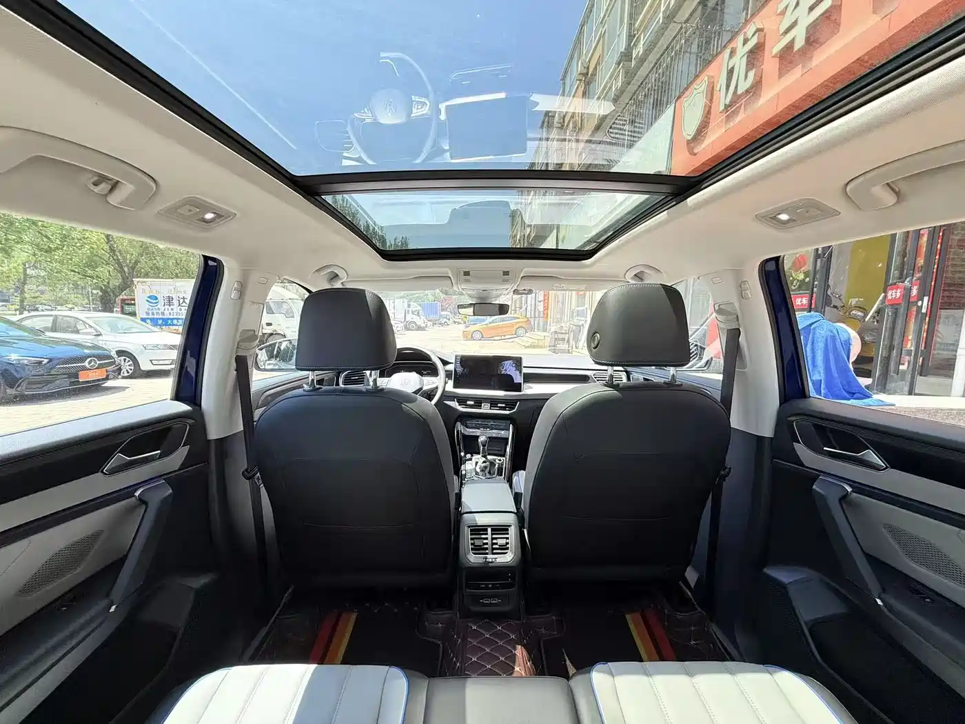 Volkswagen Tayron GTE Plug-in Hybrid 2023 280TSI Luxury Plus Advanced Edition фото 10