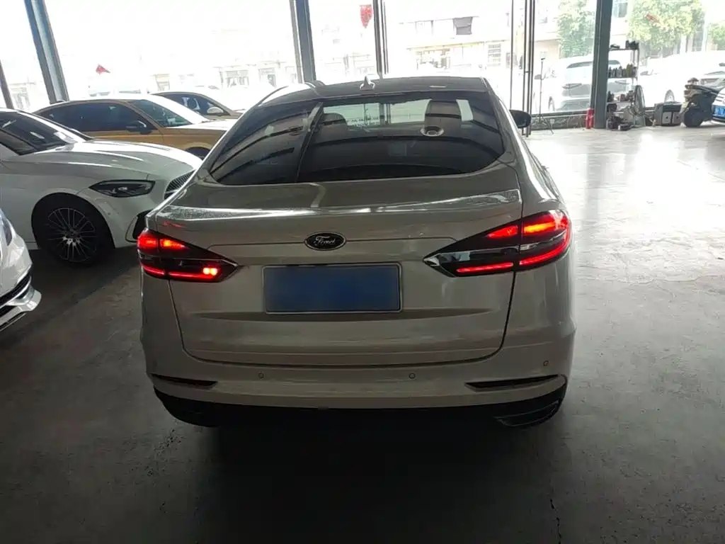 FORD MONDEO