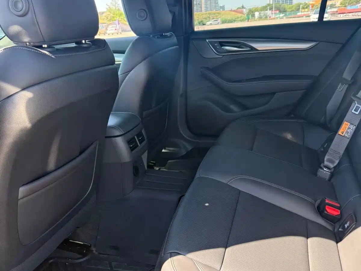 Cadillac CT5 2025 Model 28T Track Performance Edition фото 5