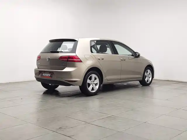 Volkswagen Golf 2016 1.6L Automatic Comfort — фото 2