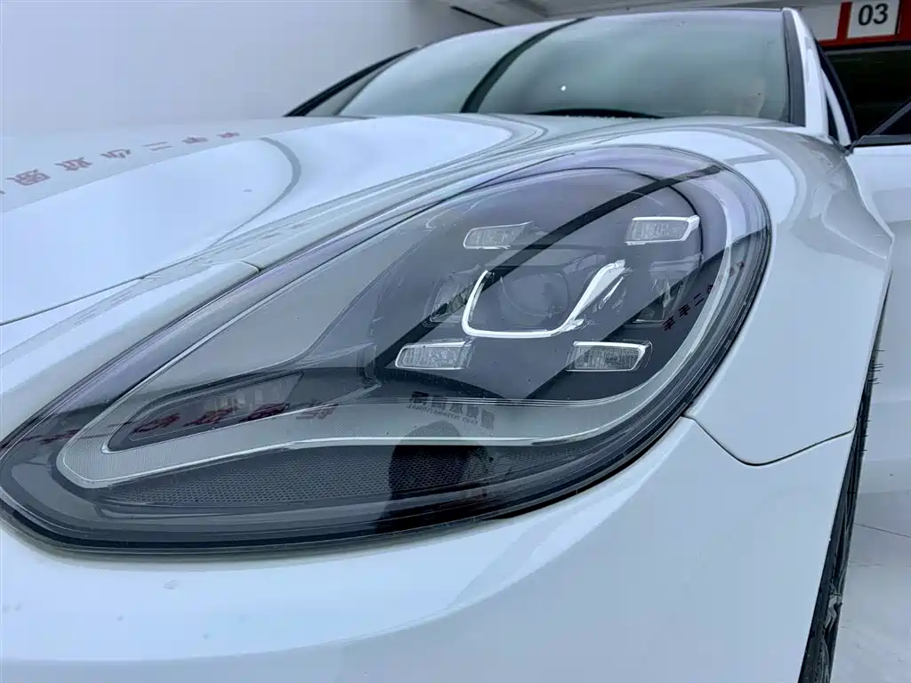 Porsche Panamera 2023 Facelift Panamera 2.9T Platinum Edition фото 8