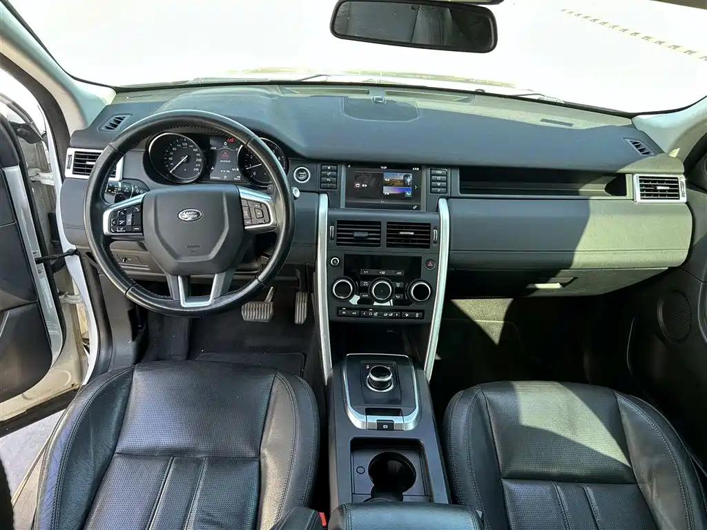 Land Rover Discovery Sport 2016 2.0T SE фото 9