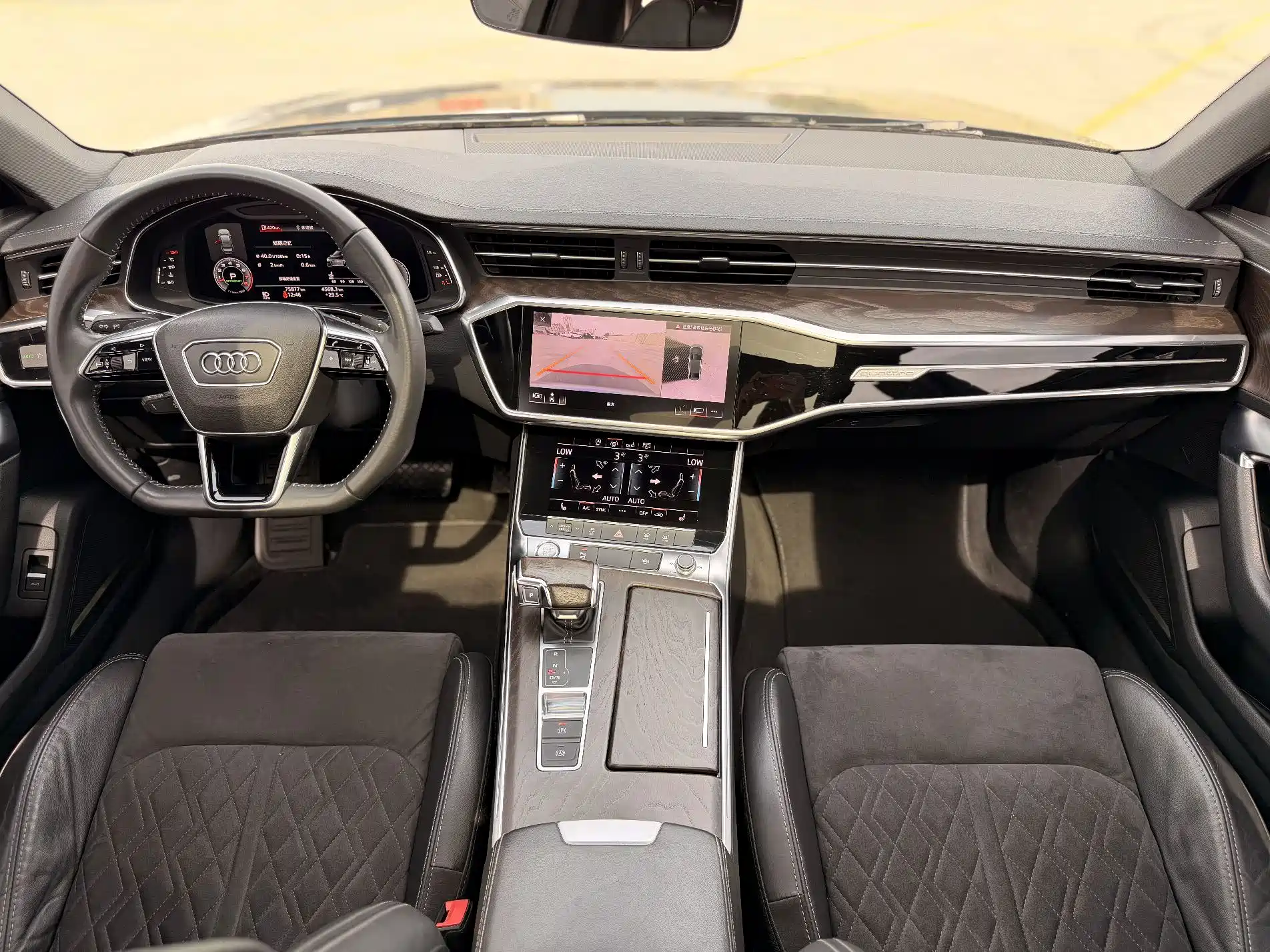 Фото 4 - Audi A6L