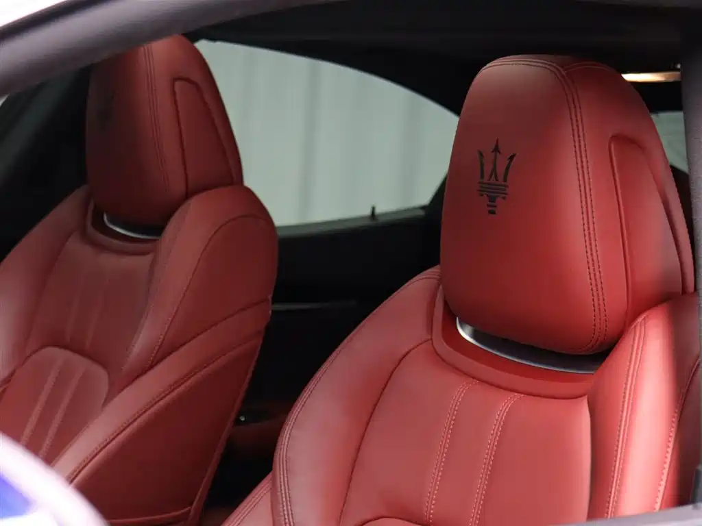 Maserati Ghibli 2024 2023 3.0T Modena