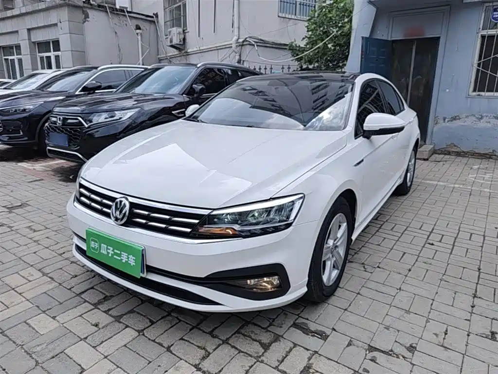 Volkswagen Lamando 2021 230TSI DSG Fashion Edition
