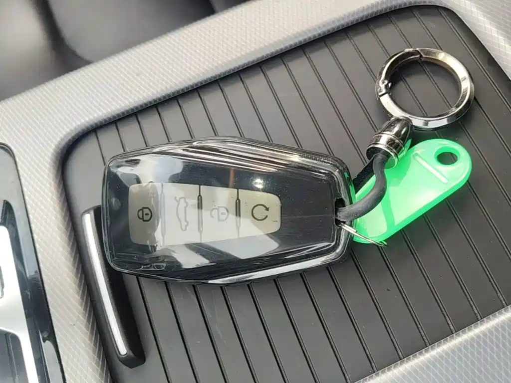 Фото 9 - Geely Emgrand GL