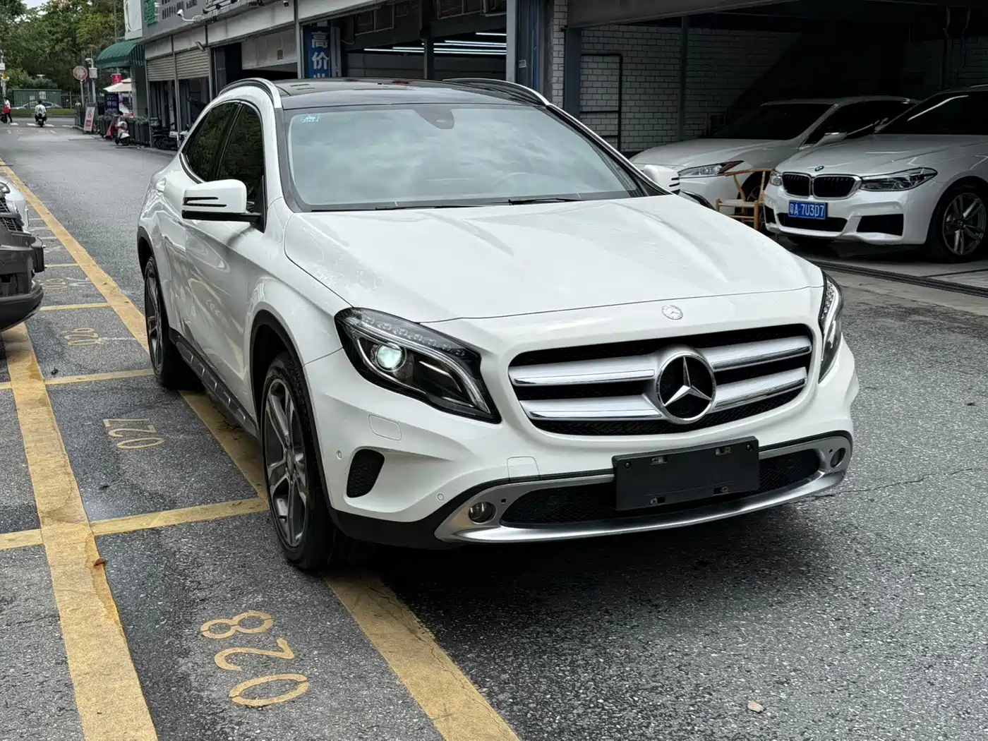 Mercedes-Benz GLA 2016 GLA 220 4MATIC Luxury фото 7