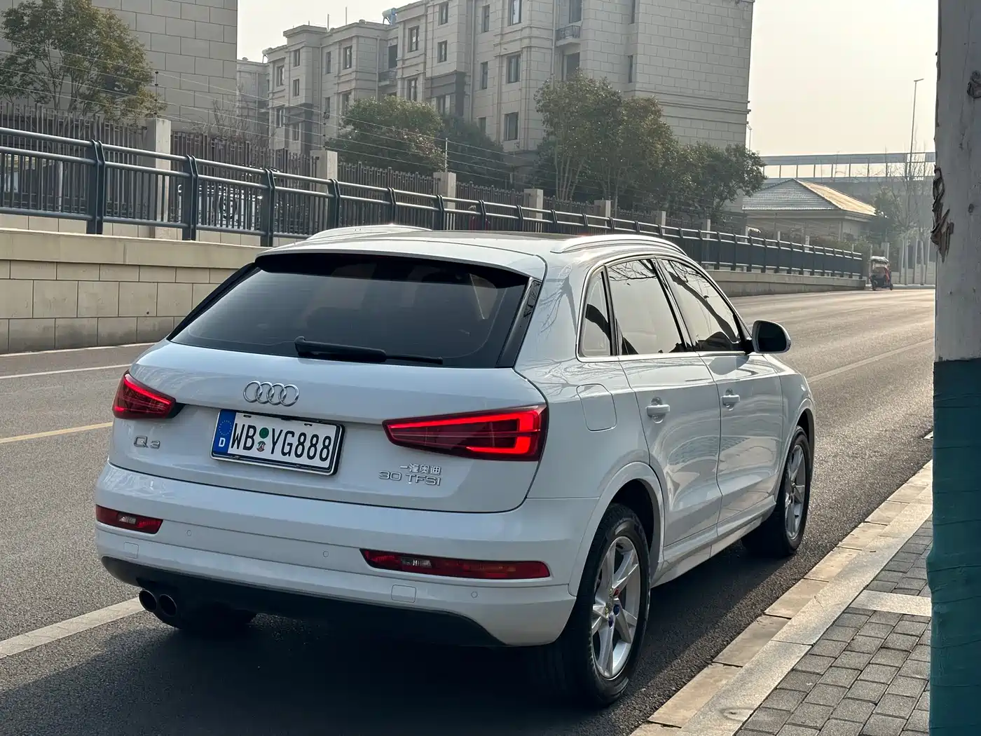 AUDI Q3
