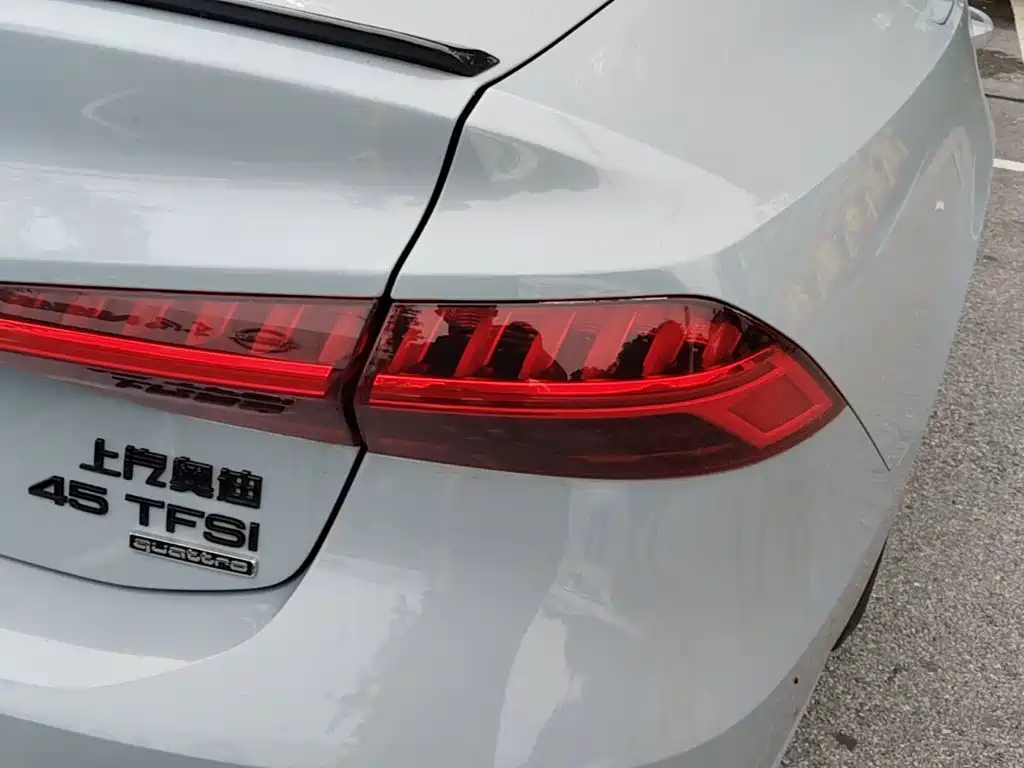 Audi A7L 2025 2024 45 TFSI quattro RS Kit Racing Edition