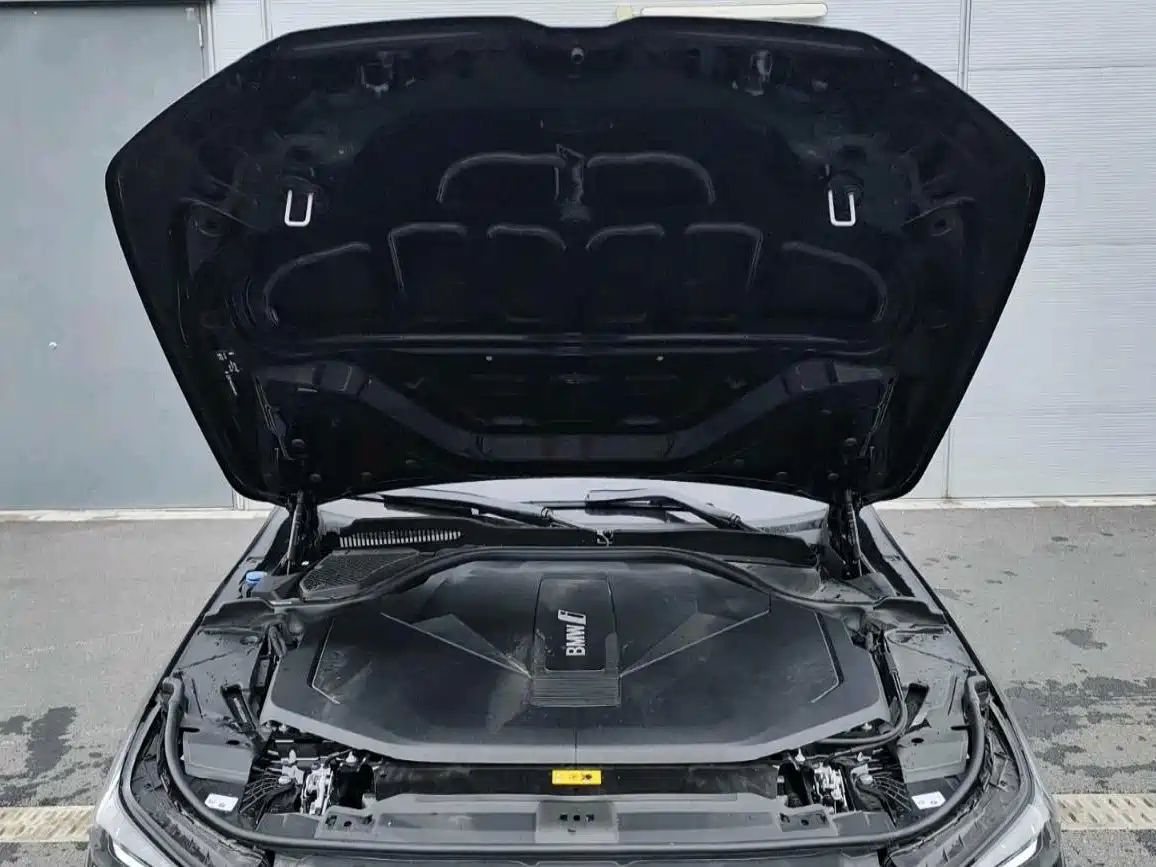 BMW i5 2025 2025 eDrive 40L M Sport Package