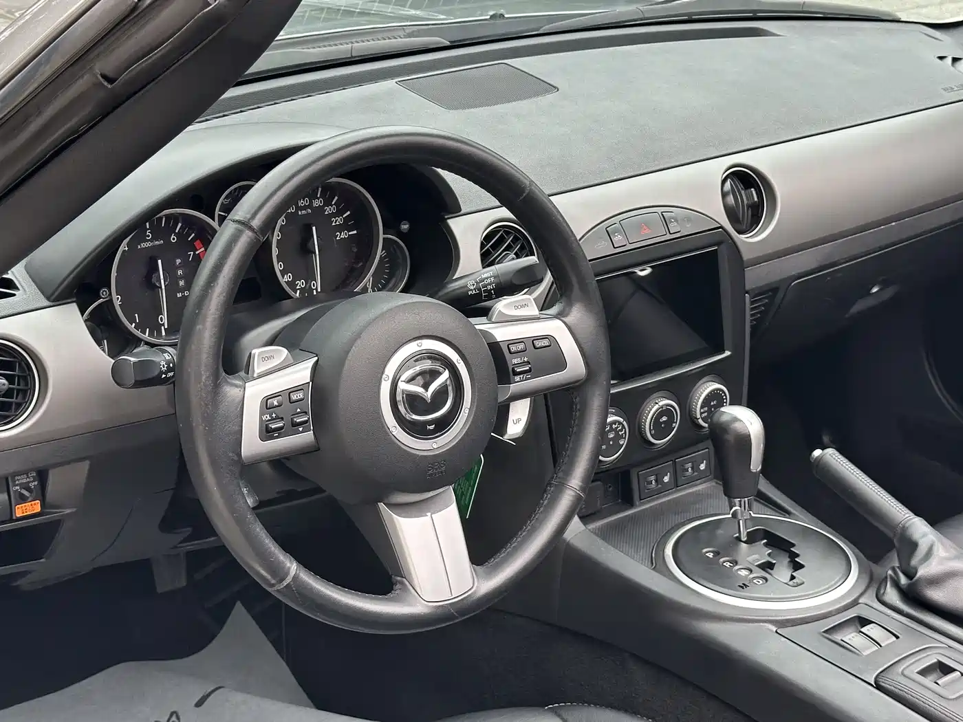 Mazda MX-5 2010 2009 2.0