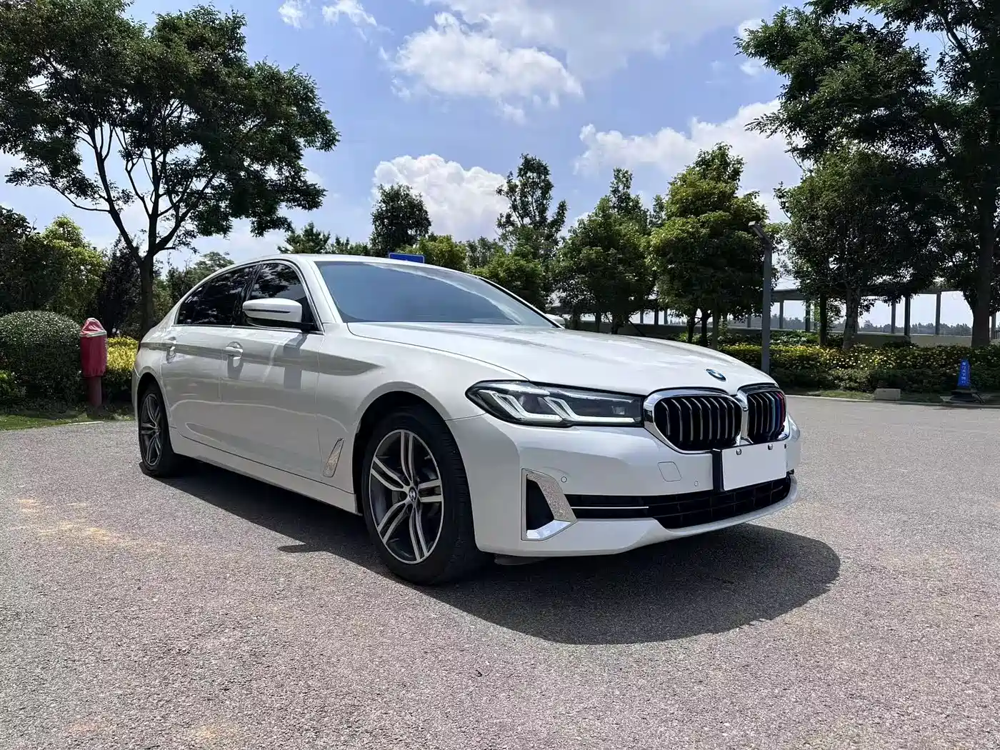 BMW 5 Series 2022 530Li Leading Luxury Package фото 3