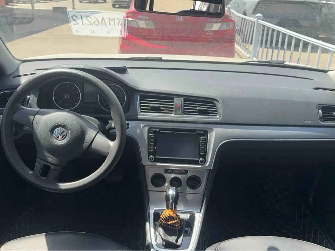 Volkswagen Lavida Tour 2015 230TSI DSG Comfort Edition фото 5