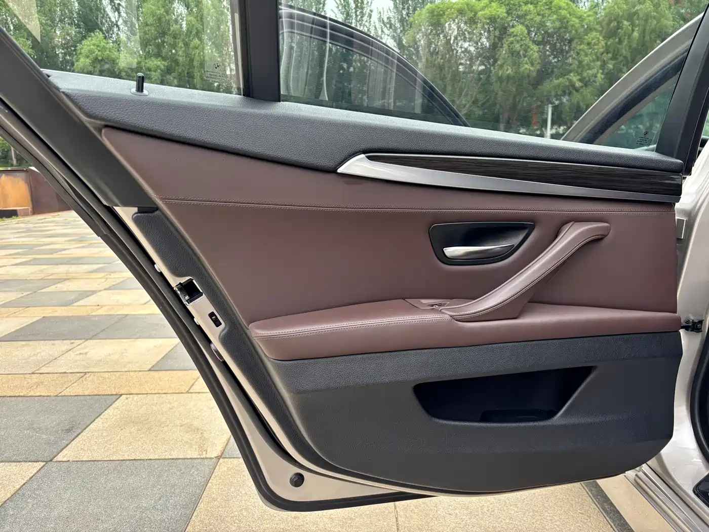 BMW 5 Series 2014 525Li Luxury Design Package фото 15